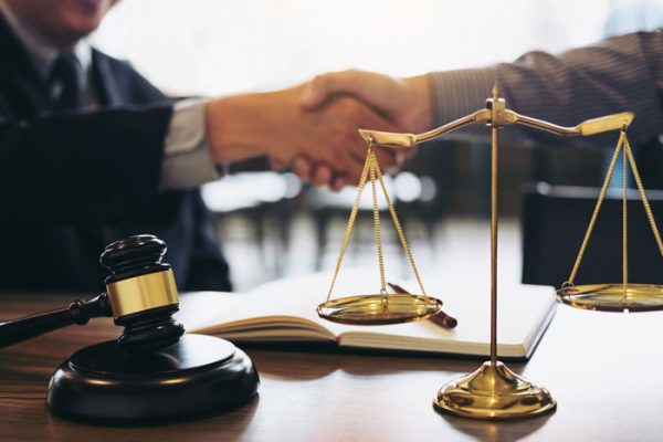 Strategic corporate legal advisory